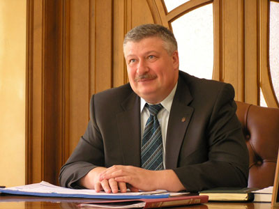 Олег Гаваші: "Займаючись політикою, уряд забуває про людей..."