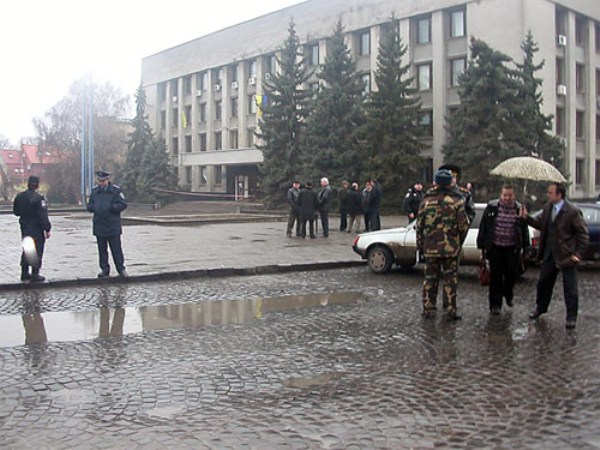 Голова Закарпатської ОДА зустрівся з лідерами студентських організацій