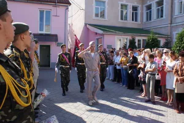 253 ліцеїсти розпочали новий навчальний рік у Мукачівському ліцеї з посиленою військово-фізичною підготовкою