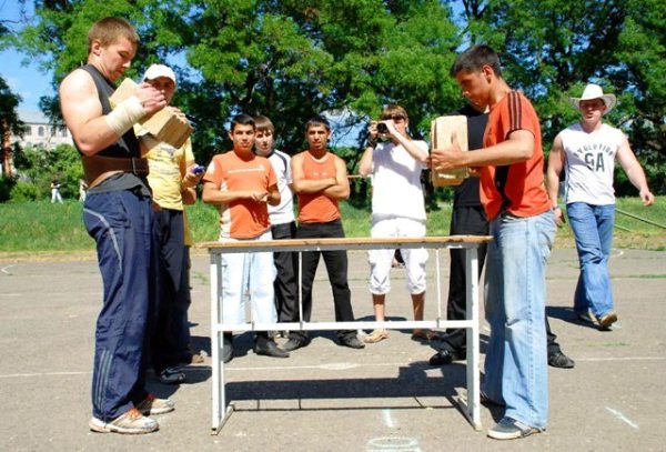 В Ужгороді відбувся JUNIOR strongman (фоторепортаж Павла Білецького)