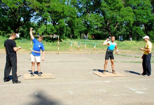 В Ужгороді відбувся JUNIOR strongman (фоторепортаж Павла Білецького)