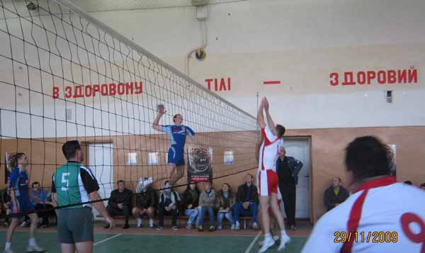 У Виноградові відбувся обласний волейбольний турнір "Кубок Севлюша: спорт проти корупції!"