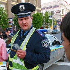 Гаишники в кустах сидеть больше не будут ?