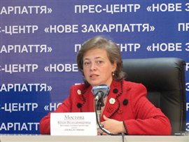 В Ужгороде заместитель главного редактора "Зеркала недели" Юлия Мостовая рассказала об ответственности журналистики