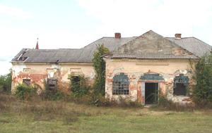 На Закарпатті занепадає садиба заможної та знатної родини Уйгей (ФОТО)