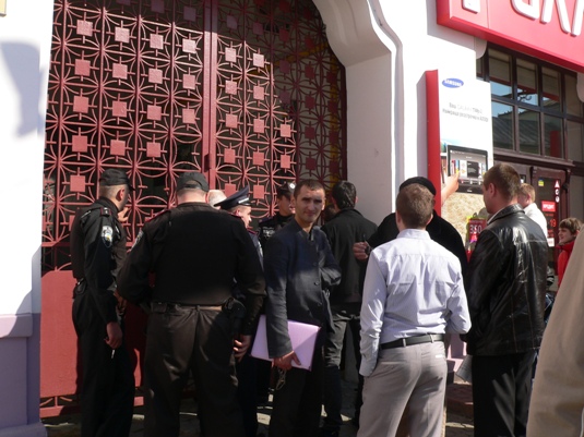 Державна виконавча служба у "штурмі" "Корони" участі не брала (ОФІЦІЙНО)
