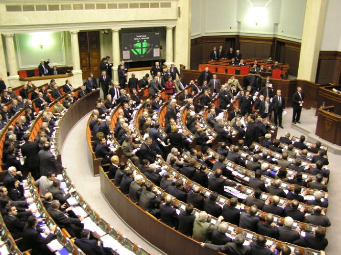 Групи впливу в ВР VII скликання: Бушко – до Клюєва, Ковач – до Тігіпка, Балога – група Балоги