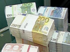 Кабмін Азарова зекономив на закарпатцях