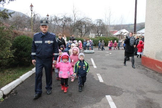 У перечинському дитсадочку створили автомістечко (ФОТО)