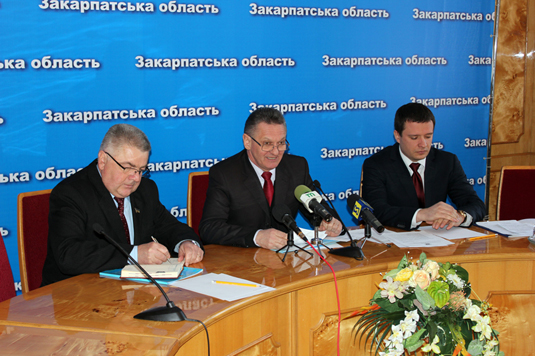 Закарпатська влада зустрічалася з «афганцями» (ФОТО)