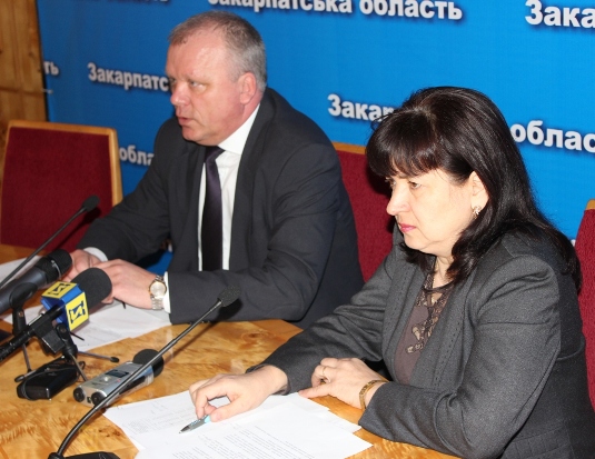 Закарпаттю обіцяють 150 млн. грн на соцвиплати
