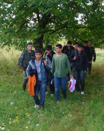 Чопські прикордонники затримали 5 нелегалів з Сомалі 