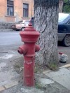 Міськрада та МНС Ужгорода просять водіїв не паркуватися біля гідрантів
