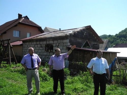 На Тячівщині буревій пошкодив 35 дворогосподарств (ДОПОВНЕНО)