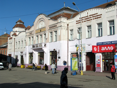 Покупець "Корони" – вже не в Єдиному Центрі, а фракція одноголосно проголосувала за позачергову сесію