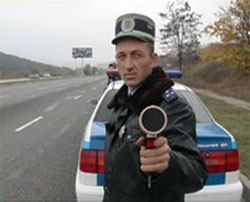 У Мукачеві злочинець викрав авто, скориставшись залишеним в замку запалення ключем 
