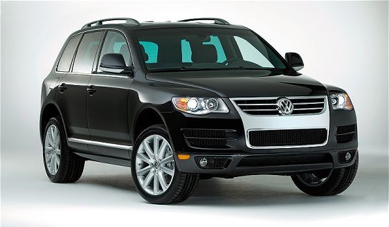 Працівник міліції Ужгорода незаконно привласнив документи на «Volkswagen Toureg» 
