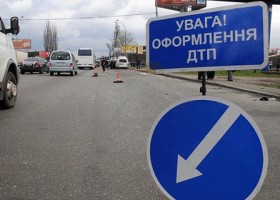 На Хустщині школярку переїхав мікроавтобус. Дівчинка в комі 