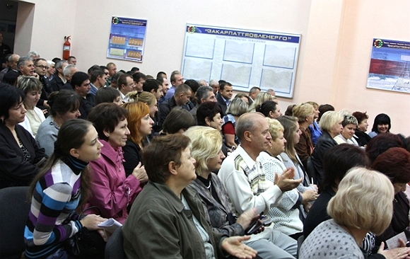 На Закарпатті представники ПР піаряться на зустрічах з робочими колективами краю