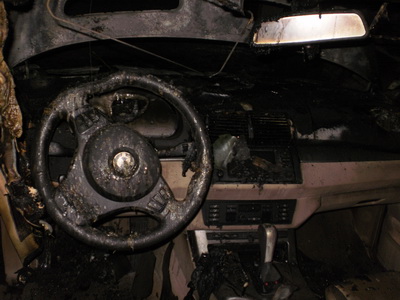BMW X5 в Мукачеві згоріла дощенту (ФОТО) 