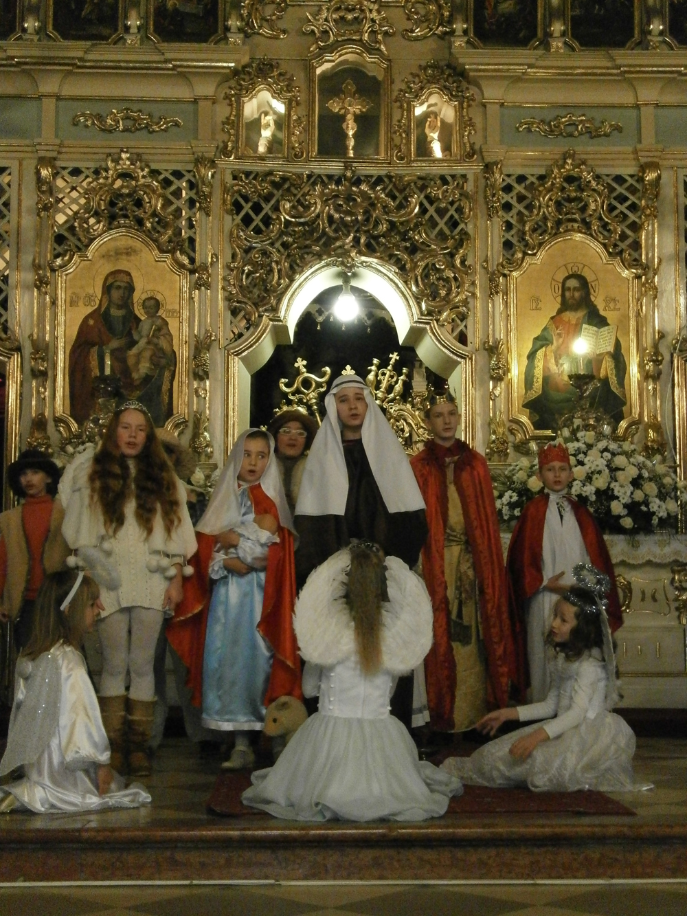 В Ужгороді відбувся 2-й тур конкурсу-фестивалю «Вертеп-2013» (ФОТО)