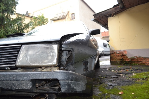 Біля Берегова АУДІ-100 смертельно травмувала чоловіка (ФОТО)