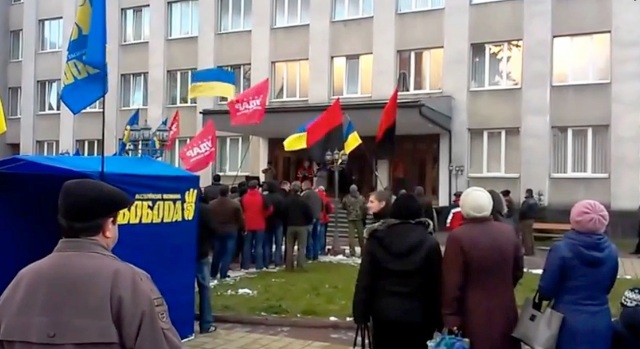 "Регіонала" Беркелу "компромісно" змусили підписати рішення Рахівської райради з "майданними" вимогами до Януковича (ДОКУМЕНТ)