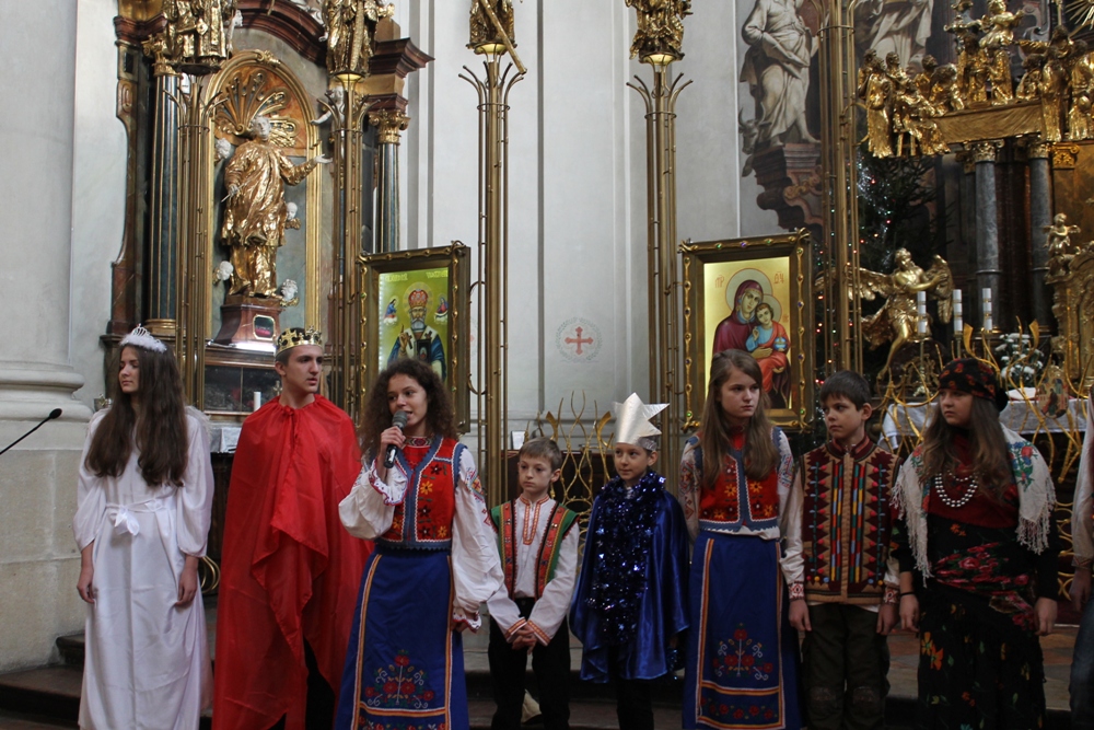 Закарпатські школярі сколихнули колядками стіни празького собору Святого Климента (ФОТО)