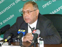 Сьогоднішнє звернення Ужгородської міськради найоптимальніше, а відставка Кабміну цілком вірогідна – політолог