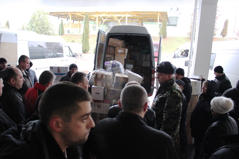 Чернівецькі свободівці допомагали розблокувати митницю в Чопі