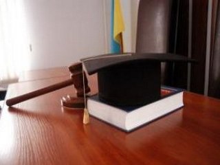 ВККС рекомендувала зробити двох закарпатських суддів "безстроковими"