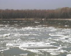 На Закарпатті тренувалися ліквідовувати надзвичайну ситуацію в умовах льодоходу та паводку