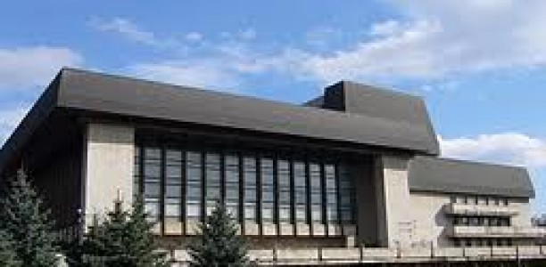 Через вірус у закарпатському муздрамтеатрі переносять "Витівки Хануми"