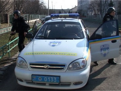 В Ужгороді "кавалер" покинув захмелілу даму розраховуватися за романтичну вечерю