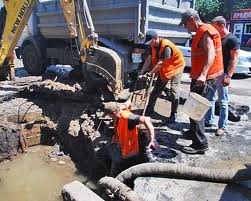 Через помилку будівельників половина Хуста півдня була без води