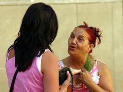 Циганки виманили у юристки з Мукачева "під порчу" золота на 100 тис грн