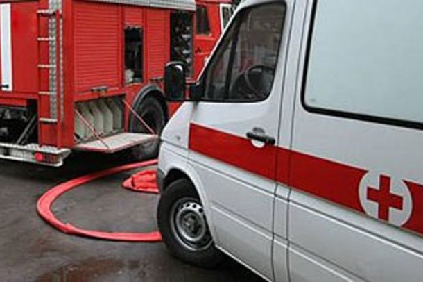 У Чинадієві вибухом поранило двох пожежних