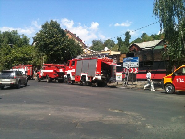 В Ужгороді згорів покер-клуб "регіонального" заступника мера Ужгорода (ФОТО, ВІДЕО)