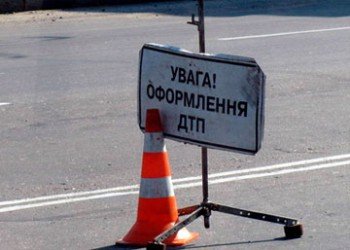 На Ужгородщині ВАЗ при обгоні збив мопед з двома хлопцями