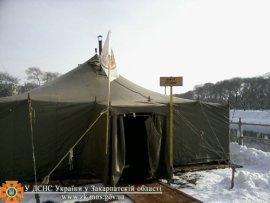 В Ужгороді на час морозів працює цілодобовий "рятувальний" намет, на сьогодні по допомогу звернулись 17 осіб
