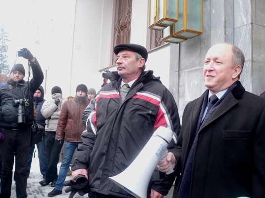 Делегація майданівців, що перевіряла присутність закарпатського "Беркуту", підвтердила їх повернення