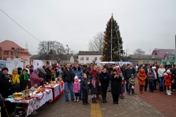 На Тячівщині визначили переможців конкурсів “Червене вино” та “Вертеп-2014″ 