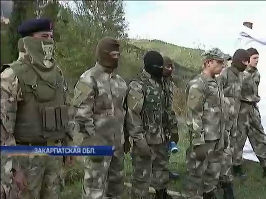 У горах на Закарпатті відкрили тренувальний табір добровольців "Айдару" (ВІДЕО)