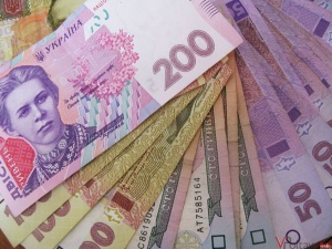 Затриманій на хабарі начальниці податкової в Іршавському районі оголошено про підозру
