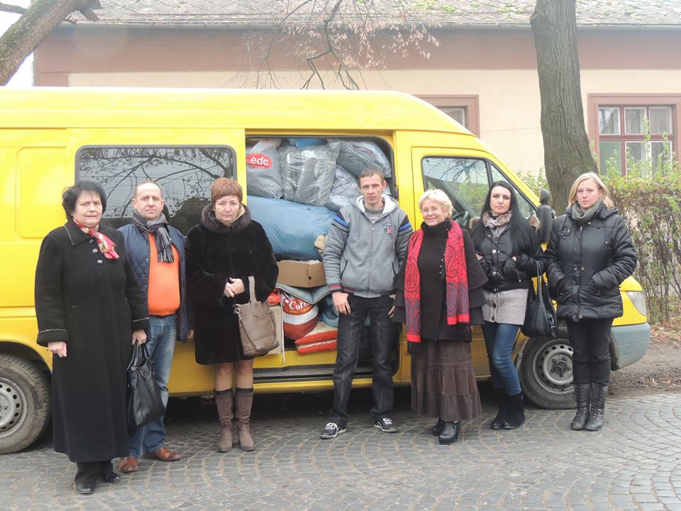 Берегівчани відправлять вантаж допомоги військовикам у зону АТО на понад 34 тис грн (ФОТО)