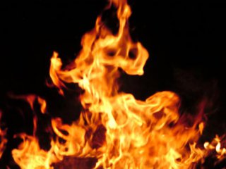 На Іршавщині та Тячівщині за невідомих причин загорілися надвірні споруди