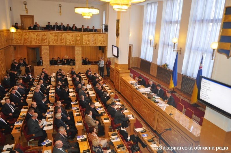Ледида мусить відповісти депутатам, скільки грошей вже "закопав" на Народній
