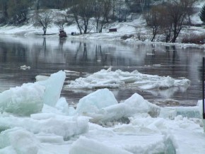 На Закарпатті будуть дощ, танення снігу і льодохід