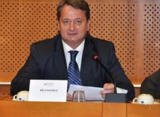 Радикал з угорського "Йоббіка", що має приймальню в Берегові, підтримав референдум в Криму