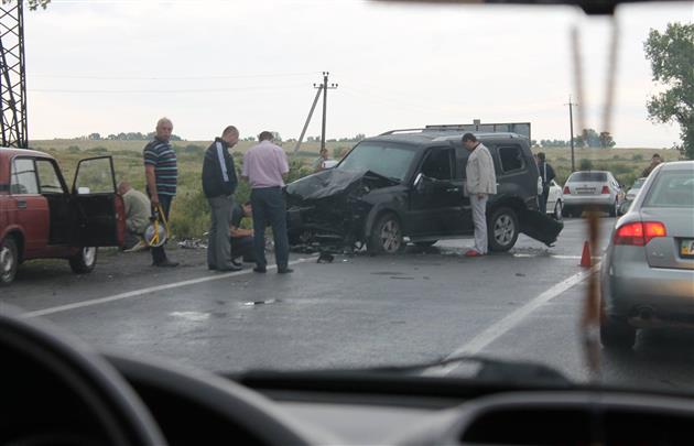 Прокуратура шукає свідків аварії за участю судді Амаровича